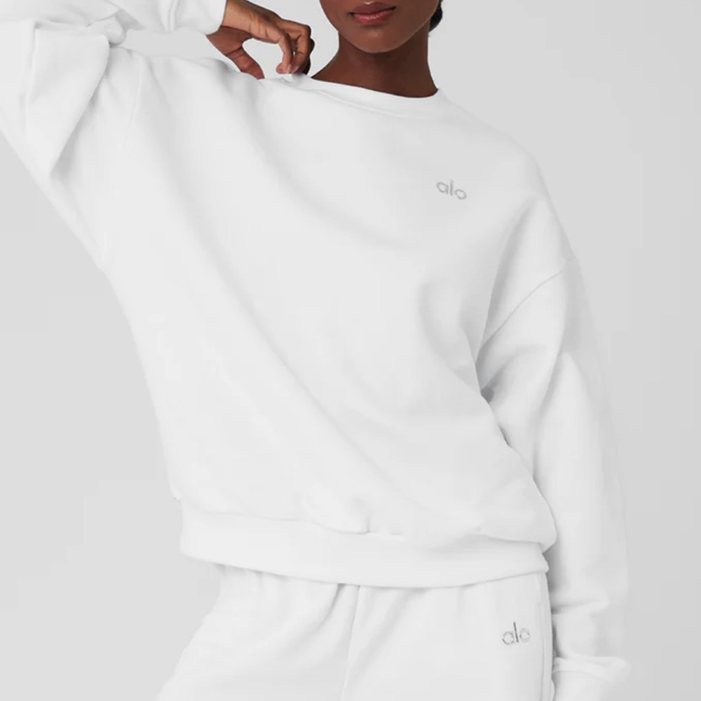 Alo Yoga Accolade Crew Neck Pullover